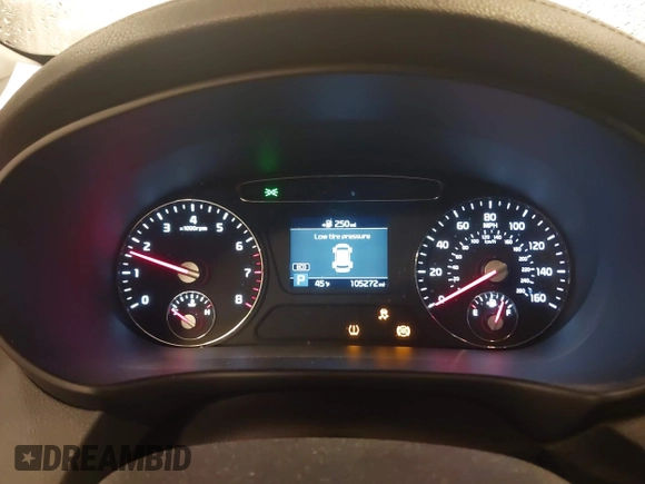 2019 Kia Sorento L z VIN 5XYPG4A3XKG575729, wystawiony jako IAAI lot #41851001 z przebiegiem 105 272 mil mil oraz . Historia ofert i sprzedaży dostępna na DreamBid. Obrazek 7.