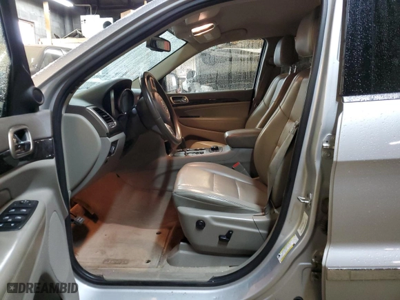 2011 Jeep Grand Cherokee Laredo with VIN 1J4RR4GG0BC583821, listed as a Copart auction lot 59176674 with 198,027 mi miles and Salvage Title. Bid and sale history available at carsss.com. Image 7.