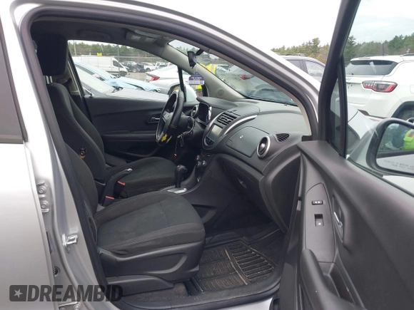 2015 Chevrolet Trax LS with VIN KL7CJPSBXFB061108, listed as a IAAI auction lot 42011714 with 160,654 mi miles and . Bid and sale history available at DreamBid. Image 5.