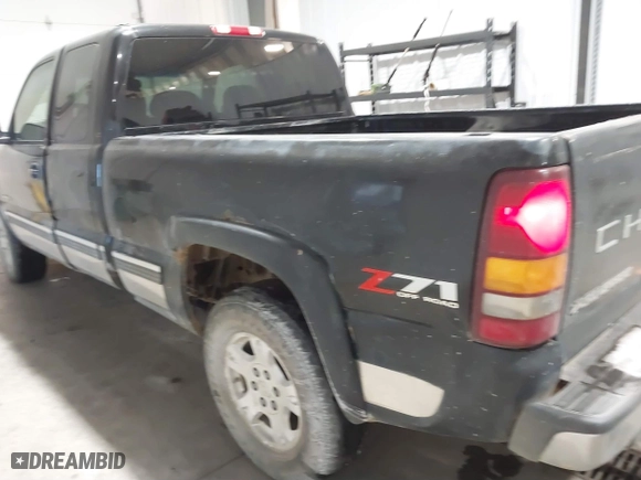 2001 Chevrolet Silverado 1500 LT with VIN 2GCEK19T111382113, listed as a IAAI auction lot 41522971 with 301,448 mi miles. Bid and sale history available at carsss.com. Image 6.
