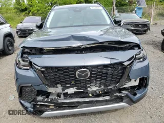 2025 Mazda CX-70 Premium z VIN JM3KJDHA6S1113577, wystawiony jako Copart lot #58787325 z przebiegiem 129 mil mil oraz Szkoda całkowita • Salvage title. Historia ofert i sprzedaży dostępna na DreamBid. Obrazek 5.