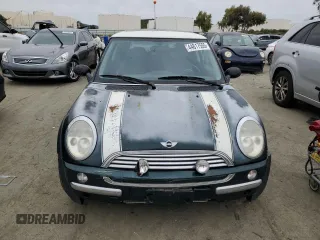 2003 MINI Hardtop с VIN WMWRC33493TE14900, выставлен на аукционе Copart как лот 44817555 с пробегом 105 103 миль миль и Списание • Salvage title. История ставок и продаж доступна на DreamBid. Изображение 5.