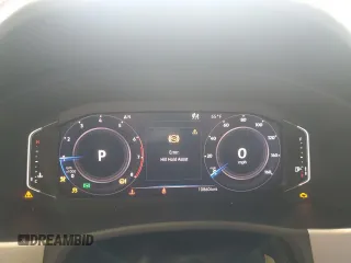 2019 Volkswagen Atlas SEL Premium с VIN 1V2NR2CA3KC621499, выставлен на аукционе Copart как лот 53777925 с пробегом 108 604 миль миль и Списание • Salvage title. История ставок и продаж доступна на DreamBid. Изображение 9.