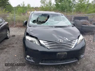 2012 Toyota Sienna XLE z VIN 5TDDK3DC8CS044847, wystawiony jako IAAI lot #42392549 z przebiegiem 157 220 mil mil oraz . Historia ofert i sprzedaży dostępna na DreamBid. Obrazek 12.