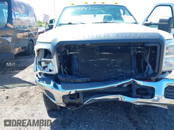 2013 Ford F-250 XL with VIN 1FT7X2B64DEA53476, listed as a IAAI auction lot 42179841 with 139,179 mi miles and . Bid and sale history available at DreamBid. Image 6.
