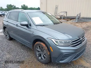 2023 Volkswagen Tiguan SE с VIN 3VVNB7AX4PM042409, выставлен на аукционе IAAI как лот 42627800 с пробегом 29 016 миль миль и . История ставок и продаж доступна на DreamBid. Изображение 1.