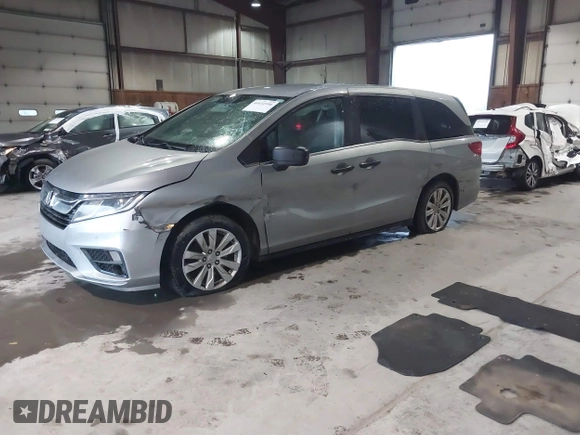 2018 Honda Odyssey LX with VIN 5FNRL6H21JB067863, listed as a IAAI auction lot 40432996 with 224,723 mi miles. Bid and sale history available at carsss.com. Image 17.