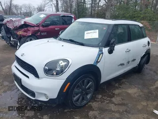 2014 MINI Countryman S with VIN WMWZC3C55EWP52138, listed as a IAAI auction lot 40695292 with 83,083 mi miles and . Bid and sale history available at DreamBid. Image 17.