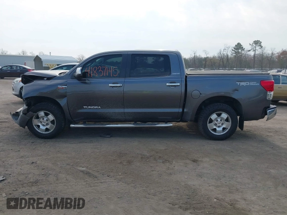 2013 Toyota Tundra Limited z VIN 5TFHY5F19DX301615, wystawiony jako IAAI lot #41837145 z przebiegiem 136 398 mil mil oraz . Historia ofert i sprzedaży dostępna na DreamBid. Obrazek 14.