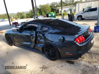 2015 Ford Mustang GT z VIN 1FA6P8CF7F5405147, wystawiony jako Copart lot #82242334 z przebiegiem 80 592 mil mil oraz Szkody całkowita. Historia ofert i sprzedaży dostępna na DreamBid. Obrazek 2.
