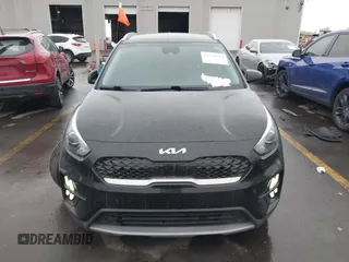2022 Kia Niro LXS with VIN KNDCB3LC8N5549678, listed as a IAAI auction lot 41528469 with 46,989 mi miles. Bid and sale history available at carsss.com. Image 12.