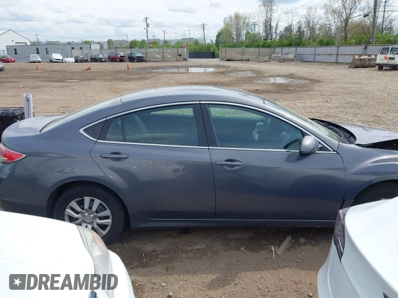 2011 Mazda Mazda6 i Sport with VIN 1YVHZ8BH4B5M19236, listed as a IAAI auction lot 42091308 with 137,042 mi miles. Bid and sale history available at carsss.com. Image 14.