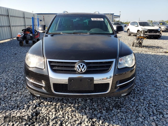2008 Volkswagen Touareg 2 V6 with VIN WVGBE77L38D003283, listed as a Copart auction lot 52782155 with 3,292,025 mi miles and Salvage Title. Bid and sale history available at carsss.com. Image 5.