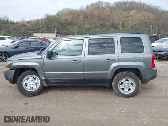 2012 Jeep Patriot Sport with VIN 1C4NJRBB1CD621282, listed as a IAAI auction lot 42005917 with 54,023 mi miles. Bid and sale history available at carsss.com. Image 14.