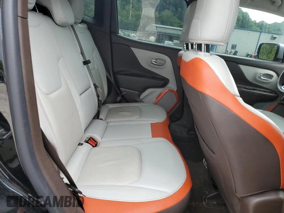 2015 Jeep Renegade Limited z VIN ZACCJBDTXFPC03734, wystawiony jako Copart lot #59985945 z przebiegiem 120 962 mil mil oraz Szkoda całkowita • Salvage title. Historia ofert i sprzedaży dostępna na DreamBid. Obrazek 11.
