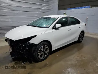 2021 Kia Forte LXS z VIN 3KPF24AD5ME268472, wystawiony jako Copart lot #52690745 z przebiegiem 82 928 mil mil oraz Szkoda całkowita • Salvage title. Historia ofert i sprzedaży dostępna na DreamBid. Obrazek 1.
