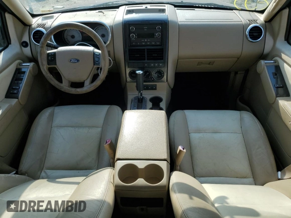 2008 Ford Explorer Sport Trac Limited z VIN 1FMEU53838UA28173, wystawiony jako Copart lot #62428445 z przebiegiem 141 533 mil mil oraz Czysty tytuł • Clean title. Historia ofert i sprzedaży dostępna na DreamBid. Obrazek 8.