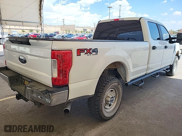 2019 Ford F-250 XL with VIN 1FT7W2B65KEE40165, listed as a IAAI auction lot 42727924 with 182,010 mi miles and . Bid and sale history available at DreamBid. Image 33.