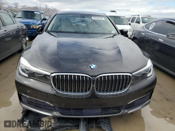 2017 BMW 7 Series 740i xDrive with VIN WBA7E4C3XHGV23345, listed as a Copart auction lot 40793704 with 71,046 mi miles. Bid and sale history available at carsss.com. Image 5.