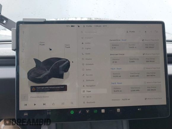 2024 Tesla Model 3 z VIN 5YJ3E1EAXRF860931, wystawiony jako IAAI lot #41760589 z przebiegiem 12 273 mil mil oraz . Historia ofert i sprzedaży dostępna na DreamBid. Obrazek 7.