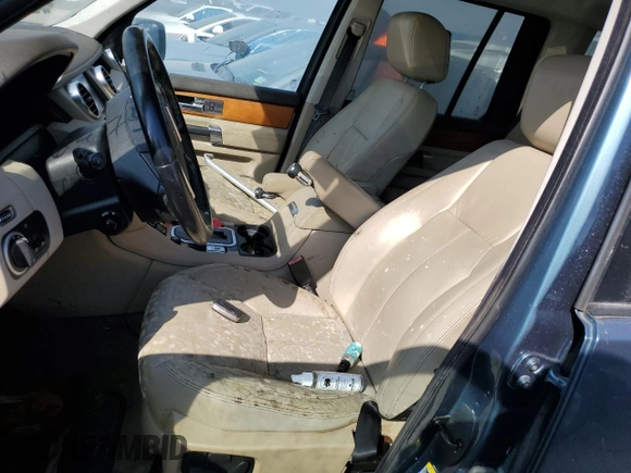 2010 Land Rover LR4 Lux z VIN SALAK2D49AA538904, wystawiony jako Copart lot #76475624 z przebiegiem Nie podano mil oraz Szkoda całkowita • Salvage title. Historia ofert i sprzedaży dostępna na DreamBid. Obrazek 7.