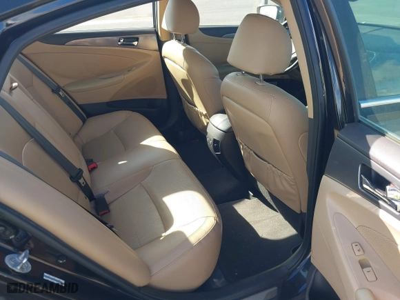 2013 Hyundai Sonata Hybrid with VIN KMHEC4A48DA092248, listed as a IAAI auction lot 41240199 with 150,322 mi miles. Bid and sale history available at carsss.com. Image 8.