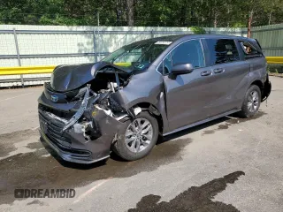 2022 Toyota Sienna LE with VIN 5TDKRKEC4NS122524, listed as a Copart auction lot 63003865 with 40,506 mi miles and Salvage title. Bid and sale history available at DreamBid. Image 1.