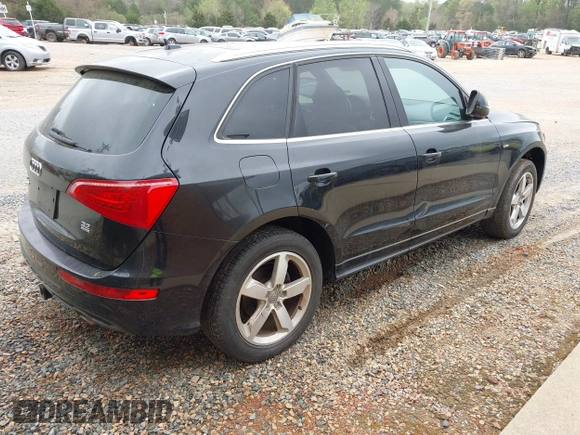 2012 Audi Q5 3.2L Premium Plus with VIN WA1DKAFP4CA135920, listed as a IAAI auction lot 41963400 with 131,023 mi miles. Bid and sale history available at carsss.com. Image 4.