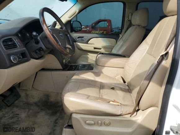 2007 GMC Yukon Denali with VIN 1GKFK63897J320368, listed as a Copart auction lot 77888774 with 233,584 mi miles and Clean Title. Bid and sale history available at carsss.com. Image 7.