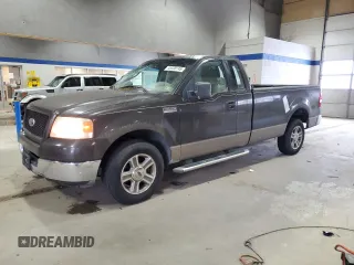 2005 Ford F-150 XL with VIN 1FTRF12W15KC15606, listed as a Copart auction lot 45539145 with 102,208 mi miles and Salvage Title. Bid and sale history available at carsss.com. Image 1.
