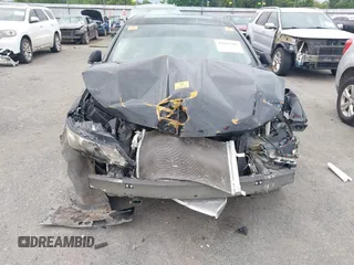 2018 Chevrolet Impala LT z VIN 2G1105S3XJ9100146, wystawiony jako IAAI lot #42053381 z przebiegiem 126 866 mil mil oraz . Historia ofert i sprzedaży dostępna na DreamBid. Obrazek 6.