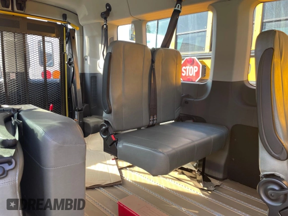 2023 Ford Transit Passenger XL with VIN 1FBAX2C83PKB01131, listed as a Copart auction lot 49160085 with 500 mi miles and Clean Title. Bid and sale history available at DreamBid. Image 6.