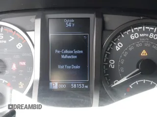 2021 Toyota Tacoma SR5 z VIN 3TMDZ5BN2MM100245, wystawiony jako IAAI lot #42078914 z przebiegiem 58 153 mil mil oraz . Historia ofert i sprzedaży dostępna na DreamBid. Obrazek 7.