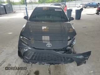2025 Toyota Camry LE z VIN 4T1DAACK7SU550546, wystawiony jako Copart lot #54840245 z przebiegiem 3 669 mil mil oraz Szkoda całkowita • Salvage title. Historia ofert i sprzedaży dostępna na DreamBid. Obrazek 5.