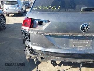 2021 Volkswagen Atlas SE с VIN 1V2JE2CA6MC219358, выставлен на аукционе IAAI как лот 41706051 с пробегом 48 622 миль миль и . История ставок и продаж доступна на DreamBid. Изображение 6.