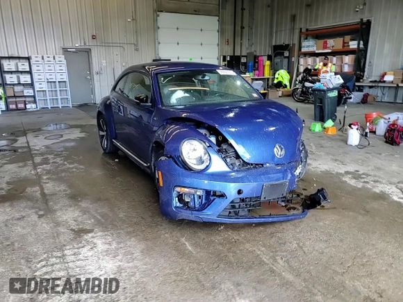 2014 Volkswagen Beetle Turbo R-Line with VIN 3VWVT7AT2EM629047, listed as a Copart auction lot 46820915 with 96,290 mi miles and Salvage Title. Bid and sale history available at DreamBid. Image 13.