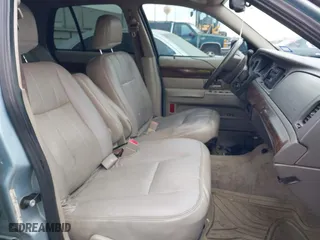 2010 Mercury Grand Marquis LS with VIN 2MEBM7FV0AX613519, listed as a IAAI auction lot 41582646 with 201,854 mi miles. Bid and sale history available at carsss.com. Image 5.