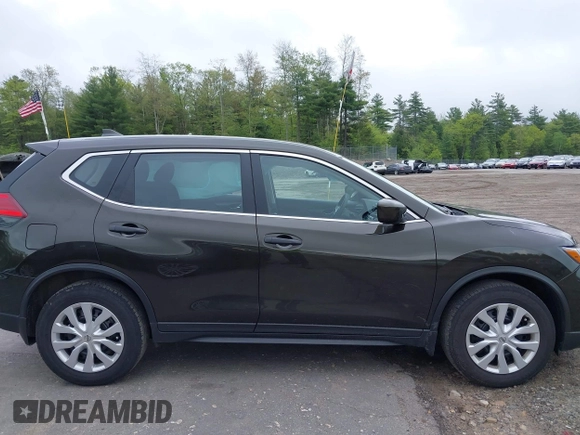 2017 Nissan Rogue SV z VIN KNMAT2MT9HP519773, wystawiony jako IAAI lot #42251447 z przebiegiem 37 020 mil mil oraz . Historia ofert i sprzedaży dostępna na DreamBid. Obrazek 14.