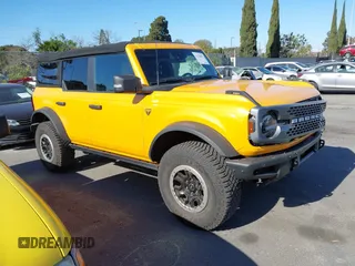 2021 Ford Bronco z VIN 1FMEE5DP3MLA94192, wystawiony jako IAAI lot #41310672 z przebiegiem 12 020 mil mil oraz . Historia ofert i sprzedaży dostępna na DreamBid. Obrazek 1.