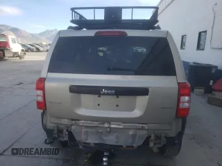 2009 Jeep Patriot z VIN 1J8FF48B39D208118, wystawiony jako Copart lot #81838154 z przebiegiem 182 457 mil mil oraz Szkoda całkowita • Salvage title. Historia ofert i sprzedaży dostępna na DreamBid. Obrazek 6.