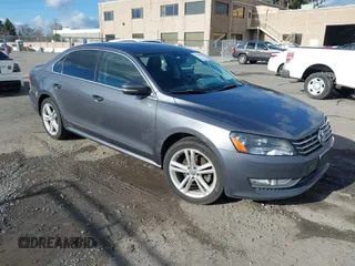 2015 Volkswagen Passat 2.0L TDI SEL Premium with VIN 1VWCV7A38FC060712, listed as a IAAI auction lot 41718082 with 83,864 mi miles. Bid and sale history available at carsss.com. Image 1.