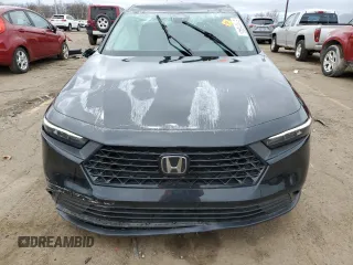 2024 Honda Accord LX z VIN 1HGCY1F2XRA041135, wystawiony jako Copart lot #51101845 z przebiegiem 13 648 mil mil oraz Nie do naprawy • Non repairable. Historia ofert i sprzedaży dostępna na DreamBid. Obrazek 5.