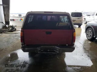 1993 Nissan Frontier z VIN 1N6SD16S1PC305038, wystawiony jako Copart lot #81405854 z przebiegiem 316 582 mil mil oraz Szkoda całkowita • Salvage title. Historia ofert i sprzedaży dostępna na DreamBid. Obrazek 6.