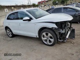 2022 Audi Q5 S line Premium Plus with VIN WA1EAAFY7N2085060, listed as a Copart auction lot 37747293 with 8,015 mi miles. Bid and sale history available at carsss.com. Image 4.