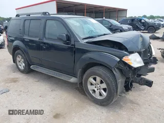 2011 Nissan Pathfinder Silver z VIN 5N1AR1NN6BC627285, wystawiony jako IAAI lot #42250130 z przebiegiem 253 828 mil mil oraz . Historia ofert i sprzedaży dostępna na DreamBid. Obrazek 1.