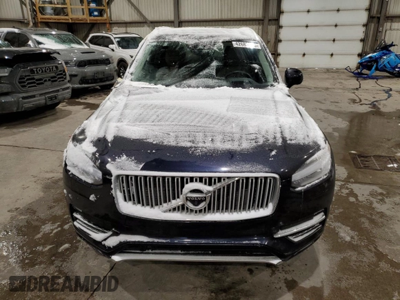 2019 Volvo XC90 Inscription with VIN YV4A22PL8K1486688, listed as a Copart auction lot 42682775 with 51,087 mi miles and Salvage Title. Bid and sale history available at carsss.com. Image 5.