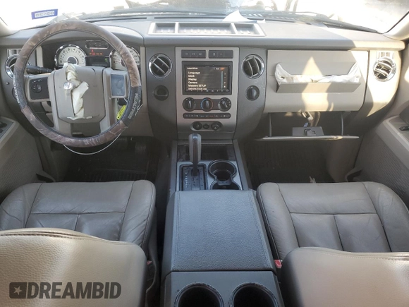 2008 Ford Expedition Max SSV with VIN 1FMFK15568LA26039, listed as a Copart auction lot 84235424 with 228,619 mi miles and Salvage title. Bid and sale history available at DreamBid. Image 8.