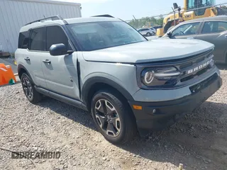 2023 Ford Bronco Sport Big Bend z VIN 3FMCR9B64PRD39942, wystawiony jako IAAI lot #42026573 z przebiegiem 20 797 mil mil oraz . Historia ofert i sprzedaży dostępna na DreamBid. Obrazek 1.