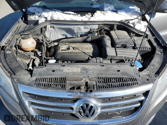2010 Volkswagen Tiguan SEL with VIN WVGBV7AX2AW530401, listed as a Copart auction lot 45783555 with 138,454 mi miles and Clean Title. Bid and sale history available at DreamBid. Image 12.