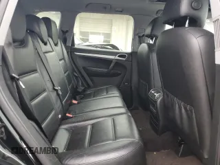 2006 Porsche Cayenne S with VIN WP1AB29P06LA61400, listed as a Copart auction lot 68740564 with 129,491 mi miles and Salvage Title. Bid and sale history available at carsss.com. Image 11.